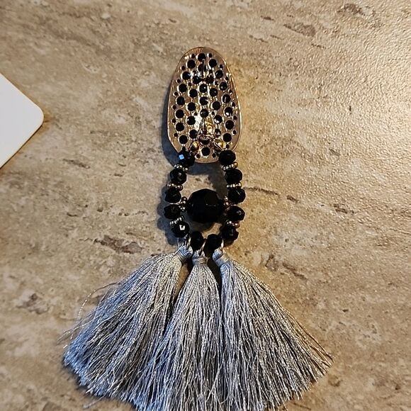 Fashion Long Earrings - Picture 2 of 3